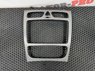 декоративная накладка торпедо, ориг. номер A2036802439, Mercedes-Benz C W203 2000-2004