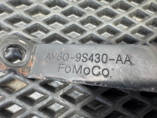 кронштейн (крепление), Volvo C30 1 поколение [рестайлинг] 2009-2013
