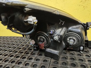 фара левая, Toyota Corolla Verso 2 поколение AR10 2004-2007