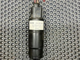 насос (моторчик) омывателя стекла переднего, ориг. номер 3B0955681A, Audi A4 B6 2000-2006