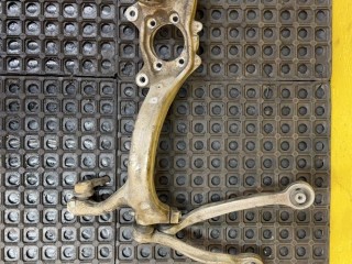кулак Audi A6 C6 2004-2008