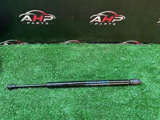 амортизатор крышки багажника BMW 5 G30/G31 2016-2020