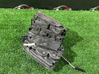 замок двери передней левой BMW 5 G30/G31 2016-2020, 7477695