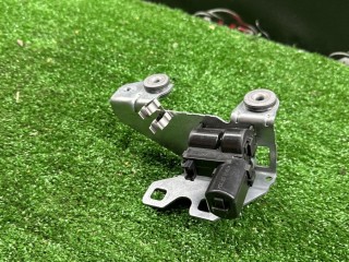 замок багажника BMW 5 G30/G31 2016-2020, 7447095