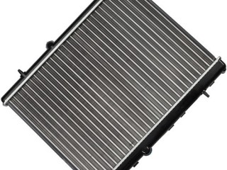Радиатор (основной), ориг. номер 1330P8, 1330P9, 133389, 1333A1, 3637005, 96858526, Z70621R, Opel Crossland X 1 поколение [рестайлинг] 2020-2024