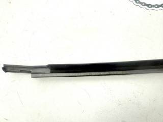 Молдинг под опускное стекло внешний, ориг. номер 5E08374775AP, Skoda Octavia III 2013-2017