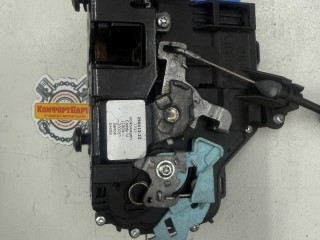 Замок двери передней правой, ориг. номер 3D1837016AC, 3D2837016AB, 6X1837014, Volkswagen Caddy III 2004-2010
