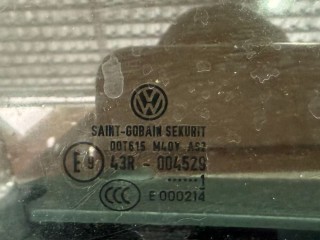 Стекло двери передней правой, ориг. номер 5C6845202B, Volkswagen Jetta VI 2010-2014
