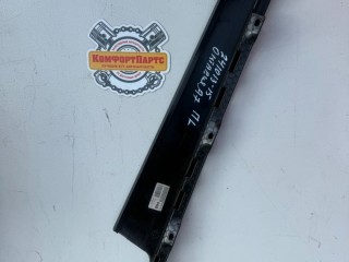 Накладка (молдинг) двери вертикальная наружная, ориг. номер 5E083790, Skoda Octavia III 2013-2017