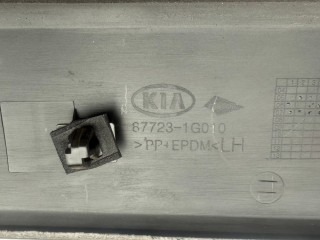 Молдинг двери средний передний левый, ориг. номер 877231G010, Kia Rio II 2005-2009