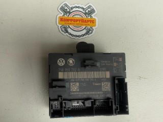 Блок комфорта двери, ориг. номер 7N0959793A, Skoda Superb II 2008-2013