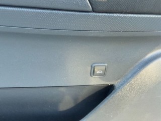 Обшивка (карта) двери передней правой, ориг. номер 5J0867012E, Skoda Fabia II 2007-2010