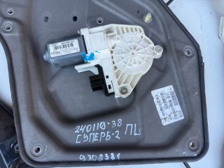 Стеклоподъемник двери электрический, ориг. номер 8K0959801, 3T0837461A, 3T0837401A, Skoda Superb II 2008-2013