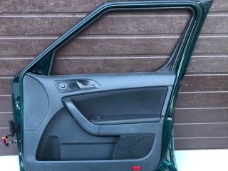 Обшивка (карта) двери передней правой, ориг. номер 5L0867012, Skoda Yeti I 2009-2014