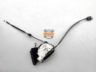 Замок двери задней правой, ориг. номер 5K4839016H, 5E0839016A, 5K4839016R, 5TA839016D, 5K4839016, 5L0839090A, Skoda Yeti I 2009-2014
