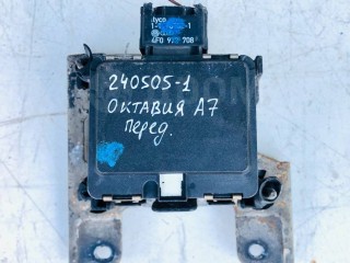 Блок управления круиз-контролем, ориг. номер 4F0972708, 5Q0907561D, 51277345, Skoda Octavia III 2013-2017