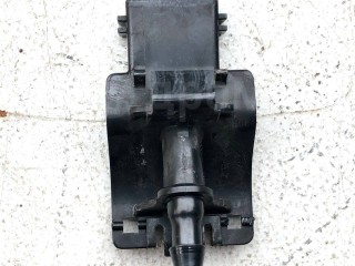 Форсунка омывателя лобового стекла Toyota RAV4 III, левый руль, 8538112300