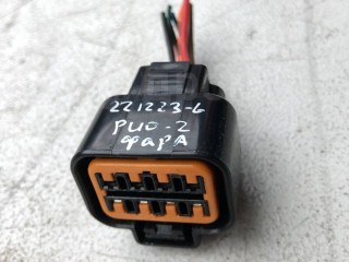Разъем (фишка) фары, ориг. номер 921021G030, 921011G030, 921011G020, 921021G020, Kia Rio II 2005-2009