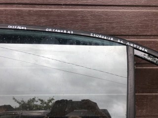Накладка (молдинг) двери вертикальная наружная, ориг. номер 5E0839901B, Skoda Octavia III 2013-2017