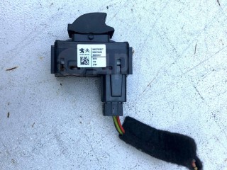 Кнопка стеклоподъемника, ориг. номер 6490JZ, 96657926XT, Citroen C4 II 2010-2016