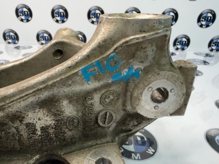кулак задний правый, ориг. номер 6793770, 33326793770, BMW 5 F10/F11 2009-2013