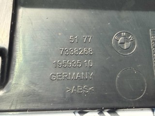 кронштейн крепления порога правый, ориг. номер 51777338268, 7338268, BMW 2 Active Tourer F45 2014-2018