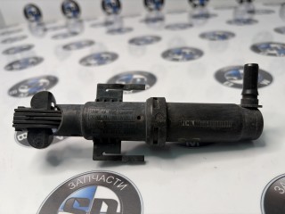 форсунка омывателя левая, BMW 5 F10/F11 2009-2013