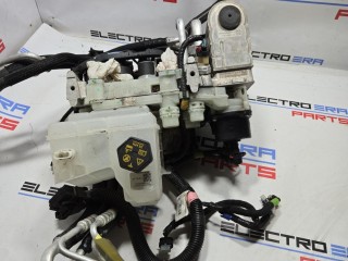 теплообменник масляного фильтра, ориг. номер P1547595-96-F, Tesla Model 3 рест