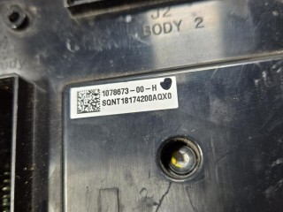 блок управления, ориг. номер 107867300H, SQNT18174200AQX0, Tesla Model 3 2017-2021