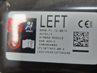 Подушка безопасности коленная, ориг. номер P107782500E, Tesla Model 3 рест