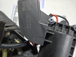 замок багажника, ориг. номер 1500604-00-B, Tesla Model 3 рест