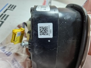 Подушка безопасности водителя, ориг. номер 1735351-00-E, Tesla Model 3 рест