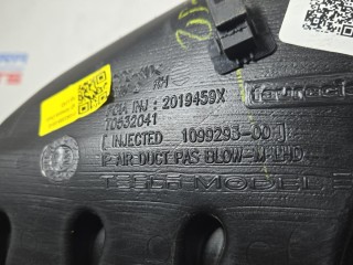 воздуховод, ориг. номер 1083389-00-E, Tesla Model 3 2017-2021