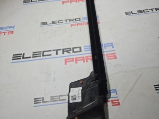уплотнитель, Tesla Model 3 2017-2021