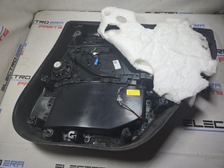 обшивка двери левой, ориг. номер P1588128-91-B, EPA22174RL0196, Tesla Model 3 рест