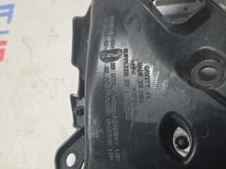 Дождевик, ориг. номер 1081676-00-H, Tesla Model 3 рест