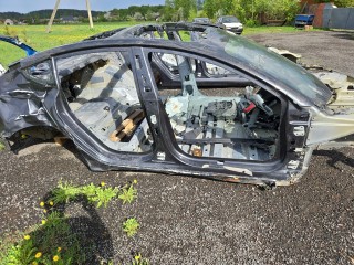 Часть кузова (вырезанный элемент), Tesla Model 3 2 2024-2026