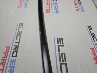 молдинг двери задней левой, Tesla Model 3 2 2024-2026