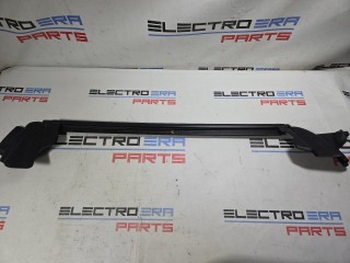 Уплотнитель задний левый Tesla Model 3 2 2024-2026