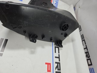 накладка заднего фонаря правая, ориг. номер 1784320-00-D, Tesla Model 3 2 2024-2026