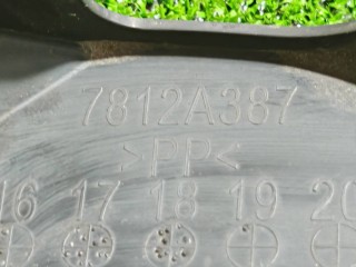Воздуховод радиатора, ориг. номер 7812A387, Mitsubishi Outlander 2015-2018