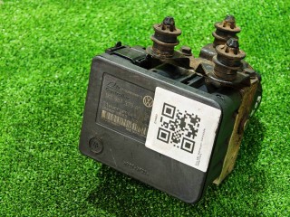 Блок ABS, ориг. номер 1K0907379AC, Volkswagen Golf 2003-2009