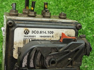 Блок ABS, ориг. номер 3C0614109AF, Volkswagen Passat 2005-2010