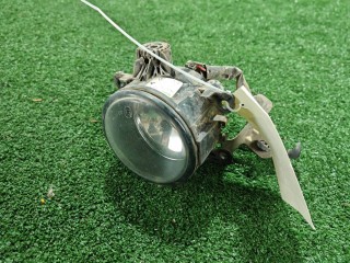 Фара противотуманная правая Mitsubishi Pajero 2006-2011, MN142091