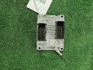 Блок управления двигателем Opel Corsa 2003-2006, 55352622
