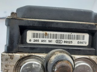 Блок ABS, ориг. номер EHY6437A0B, Mazda CX7 2006-2009