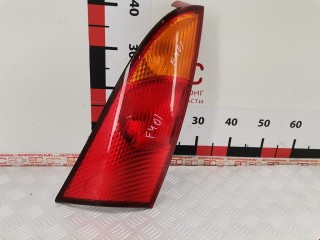 Фонарь задний правый Ford Focus 2001-2005