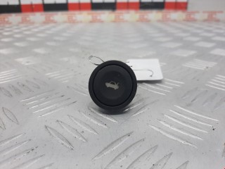 Кнопка открытия багажника Ford Fusion 2005-2012