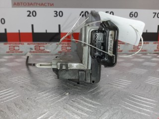 Замок двери передней правой, ориг. номер 9800623480, 3043A0609I4, Peugeot 5008 2009-2013