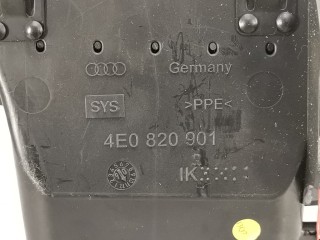 Дефлектор обдува салона, ориг. номер 4E0820901, 4E0820901J, Audi A8 2005-2007